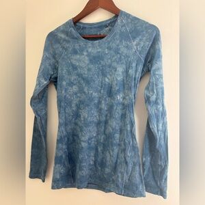 Smartwool Base layer Blue Tie-Dye Long Sleeve Women's Top Small